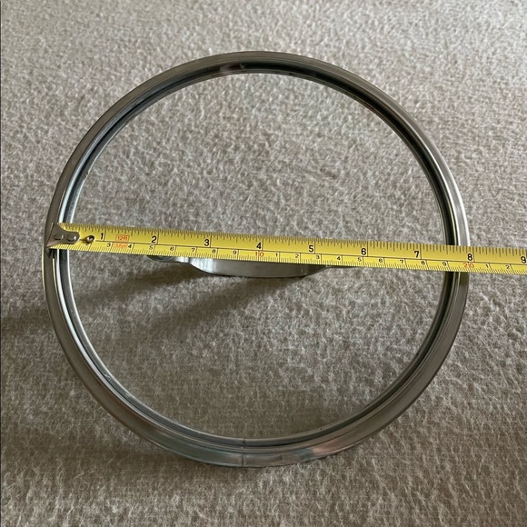 Stovetop Pot Glass Lid
Small Dent in Lip Area
See pictures for measurements - Picture 7 of 11